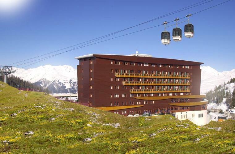 נופש קיץ גלאט כשר 2024 באלפים הצרפתיים