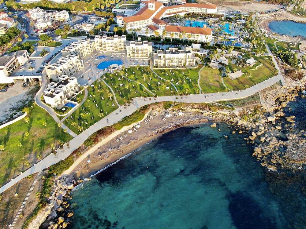 מלון כשר בקפריסין, גולד לגון