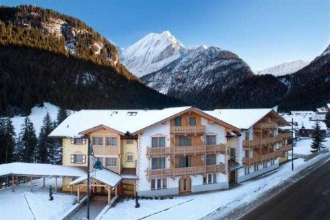 The Only European All Year Round Ski and Summer Kosher Hotel 4*S